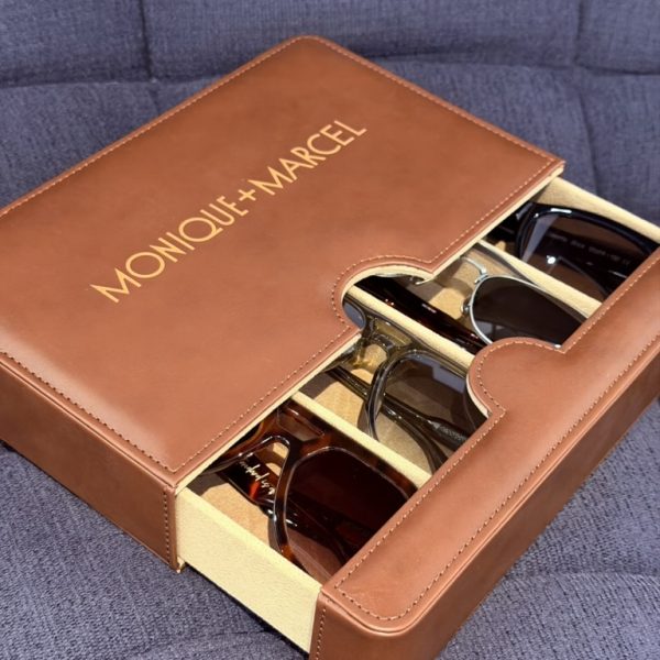 COFFRET A LUNETTES DE VOYAGE